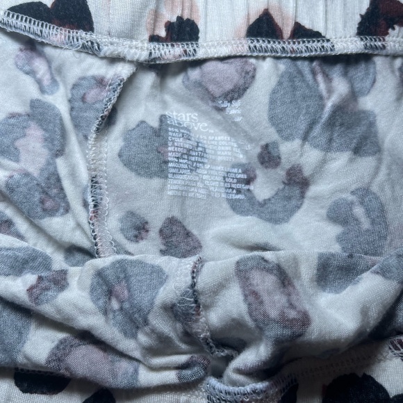 Target Women’s Leopard Print Sleep Shorts - Picture 3 of 5